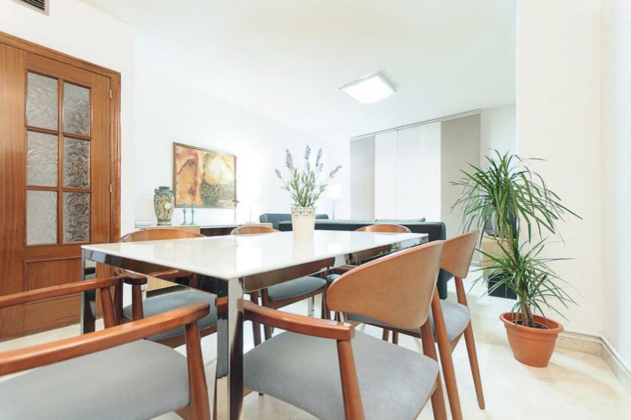 Afan Granada Y Parking Incluido Apartment ภายนอก รูปภาพ