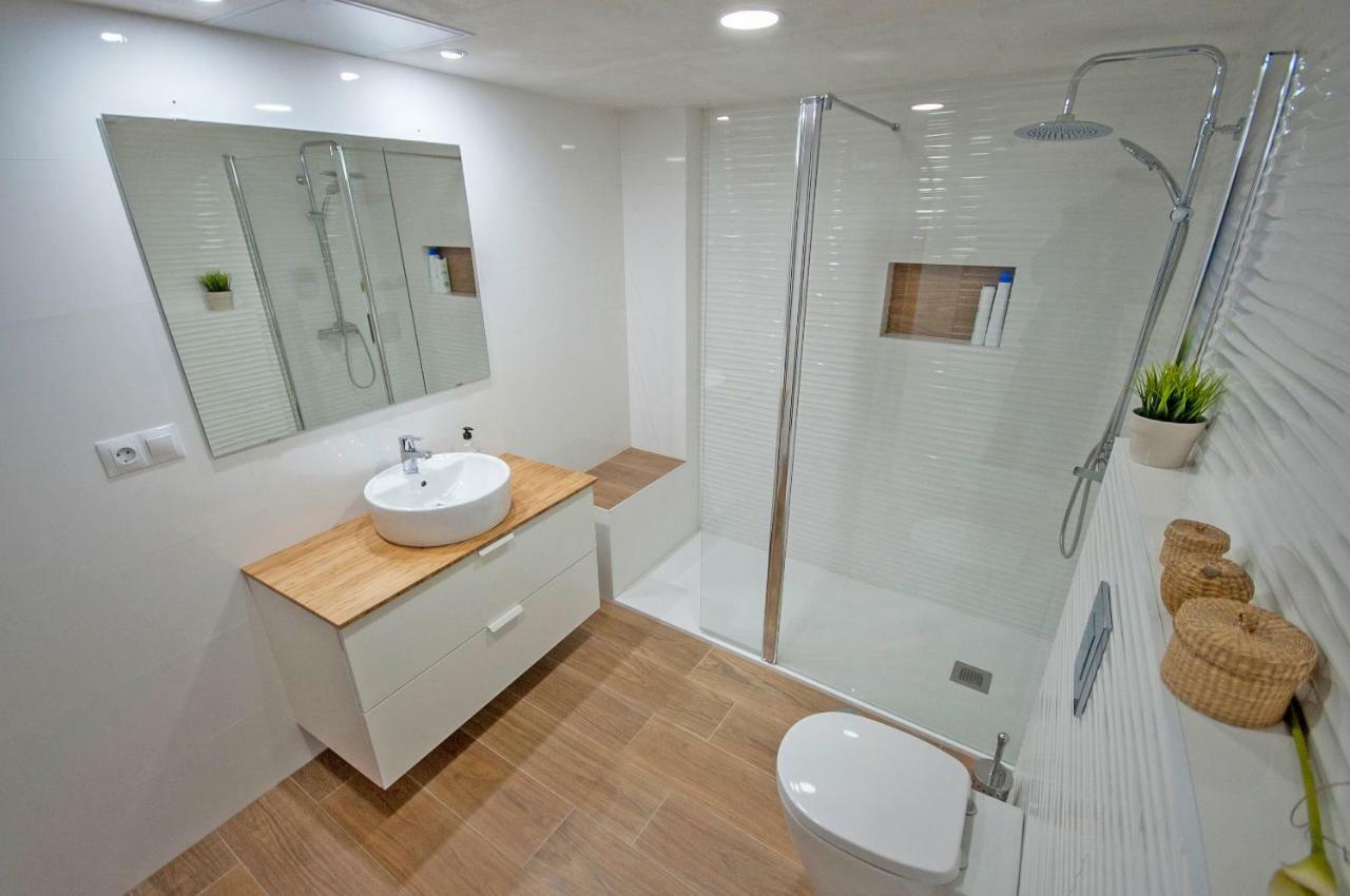 Afan Granada Y Parking Incluido Apartment ภายนอก รูปภาพ